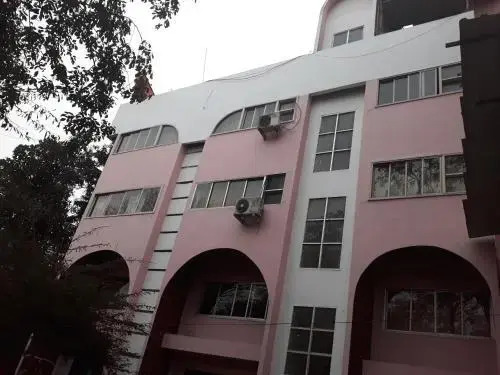 Hotel Rahi