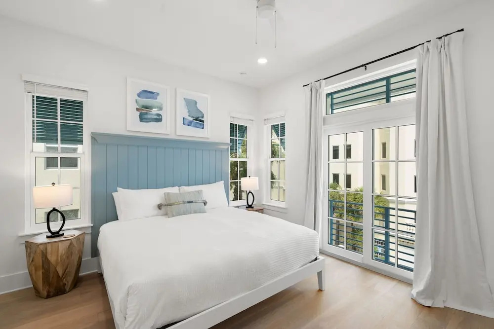 The Akoya Pearl - 2 Beach Homes Steps From CWB
