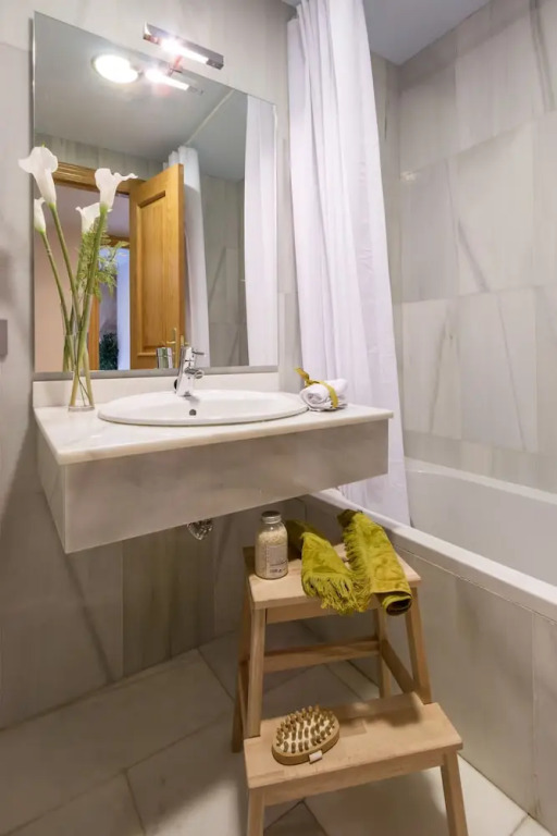 Chezmoihomes Luxury Town hall Granada