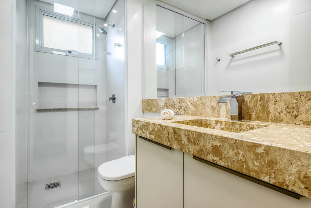 Apt Moderno com varanda a 150m do mar ABC0202