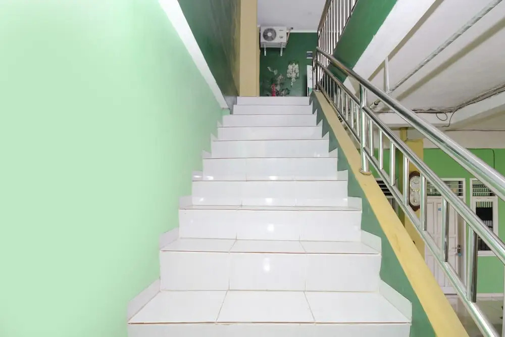 Airy Urip Sumoharjo Gang Bintara Satu 214 Bandar Lampung
