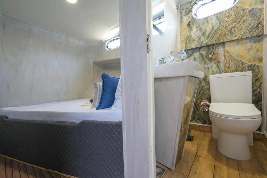 Tarsu Yacht Hotel