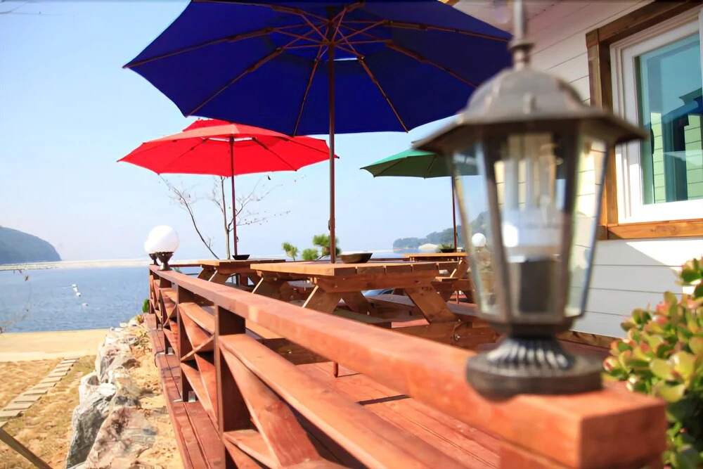 Geoje Seven Pension