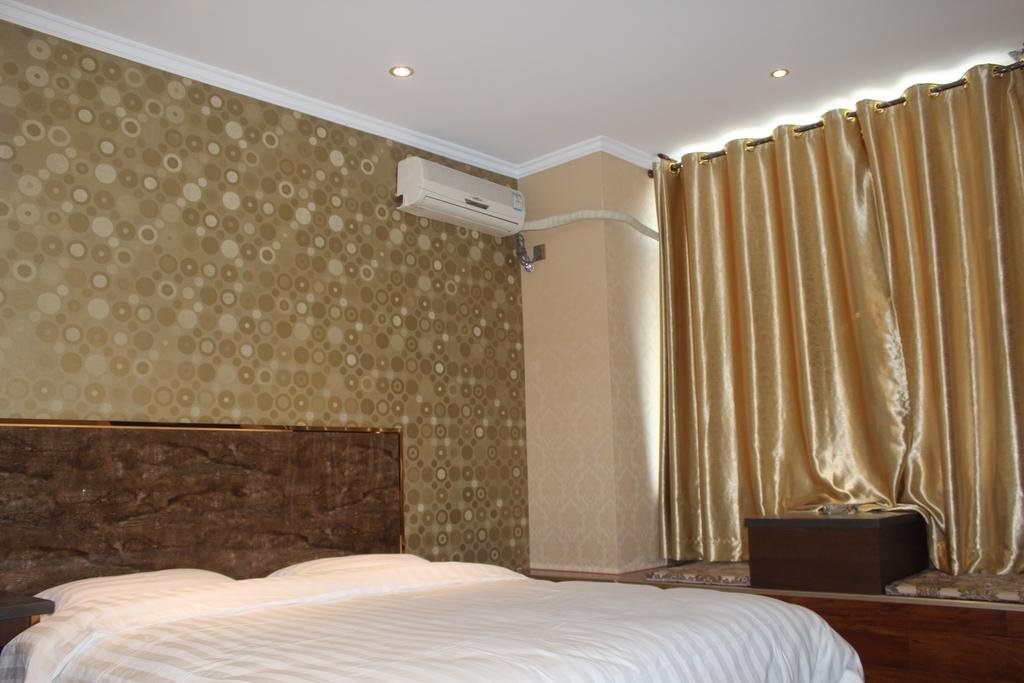 Zhangye Liangmao Hotel