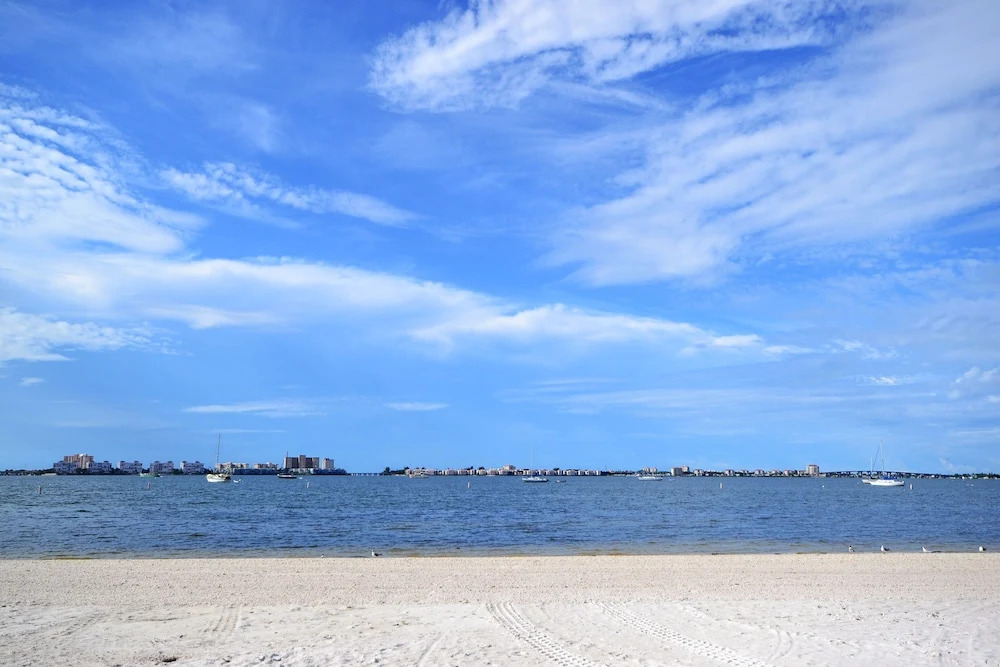 Gulfport Getaway by Vtrips