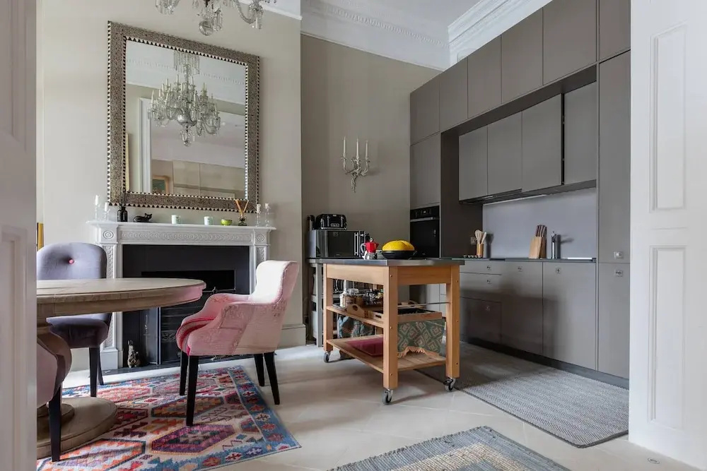 Chelsea Embankment III by Onefinestay