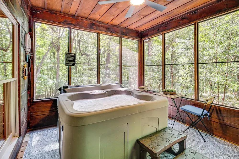 North Georgia Cabin w/ Hot Tub & Community Perks