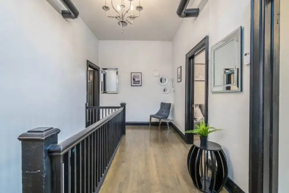 3 Bedroom Queen Street Loft