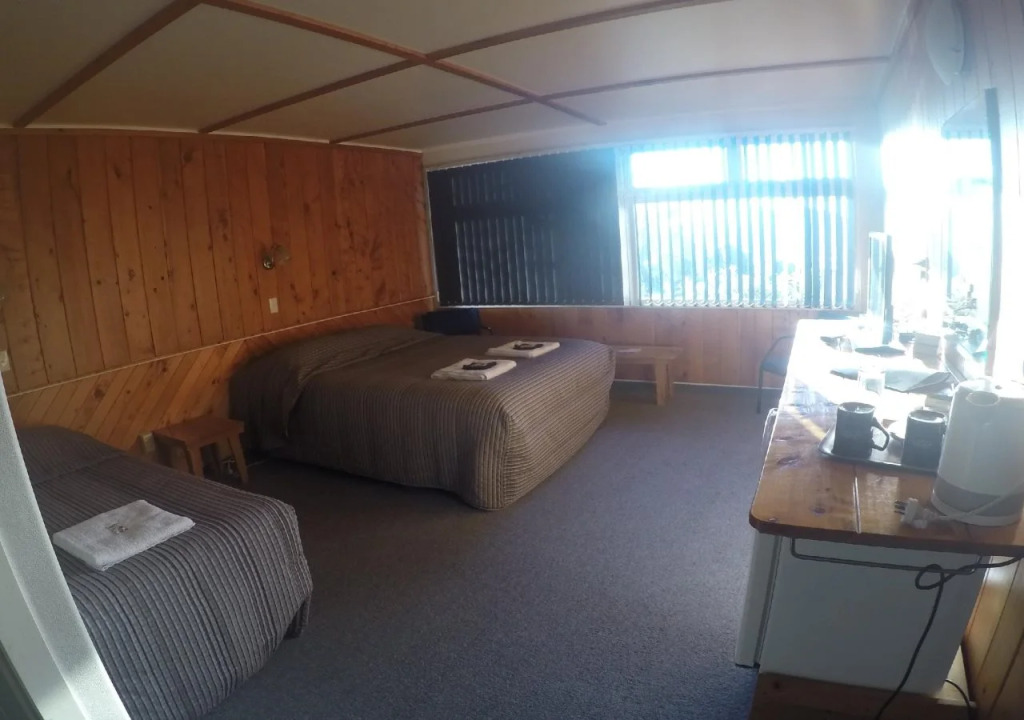 Hicks Bay Lodge
