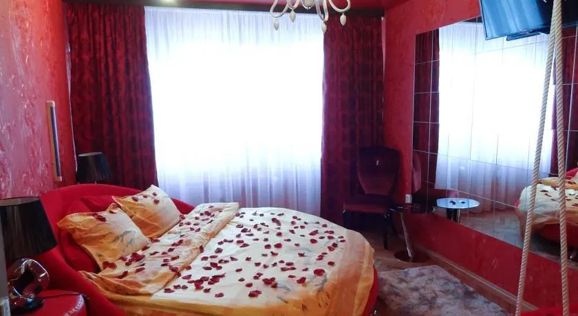 6 Top Suites ApartHotel Faleza Galati