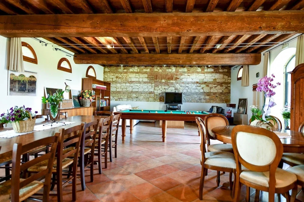 Noci Apartment With two Bedrooms and one Bathroom on the First Floor Apartment 3