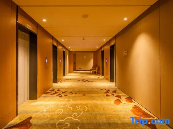 Theme Care U Well Hotel (Chengdu East Railway Station 468)