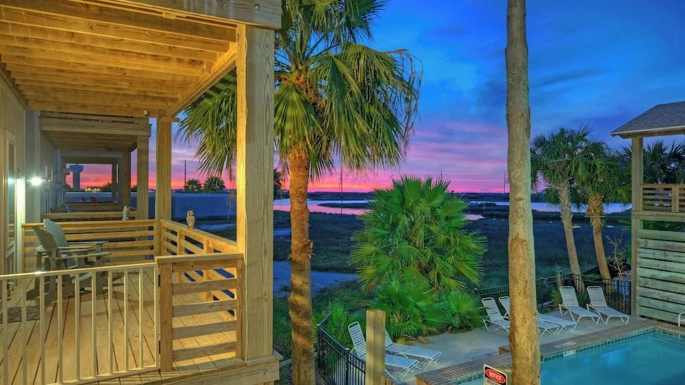 Relaxed Port Aransas Home Near Beach, Dining, and Island Fun At Last by Avantstay