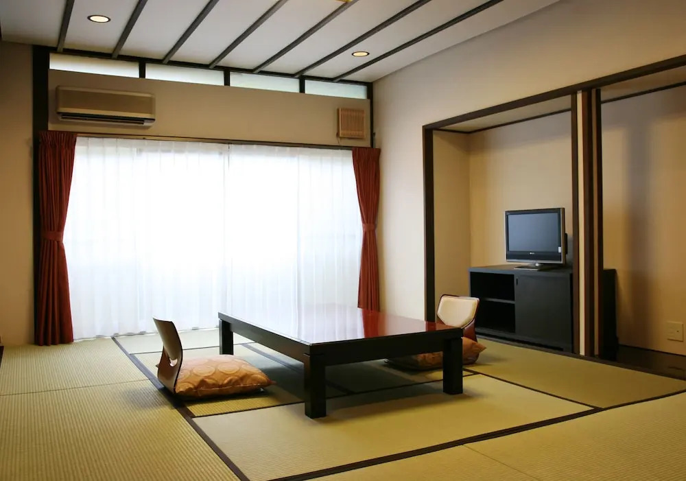 Albergo Yuraku