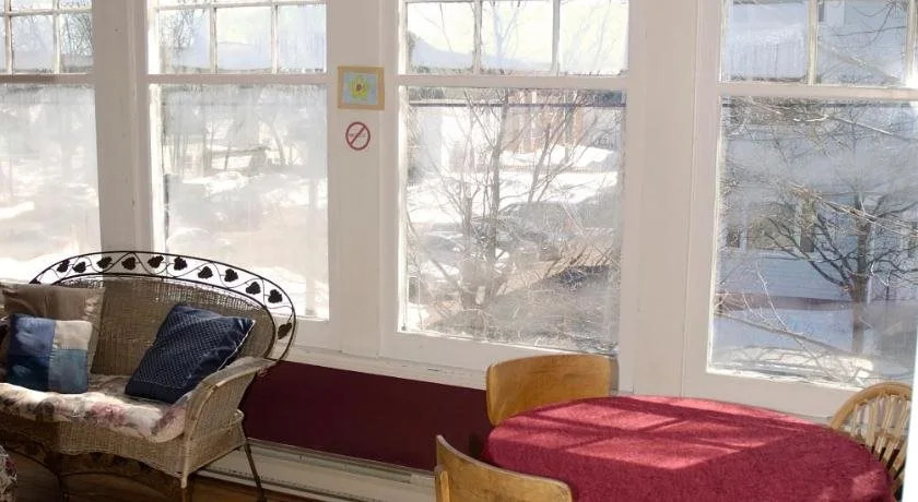 C'mon Inn Hostel