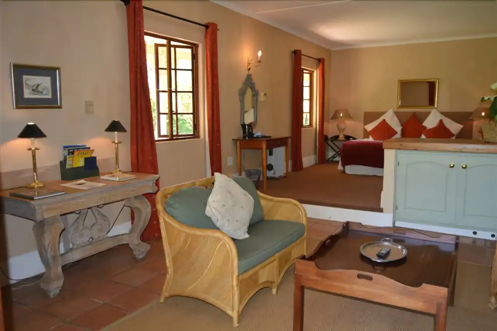Halliwell Country Inn