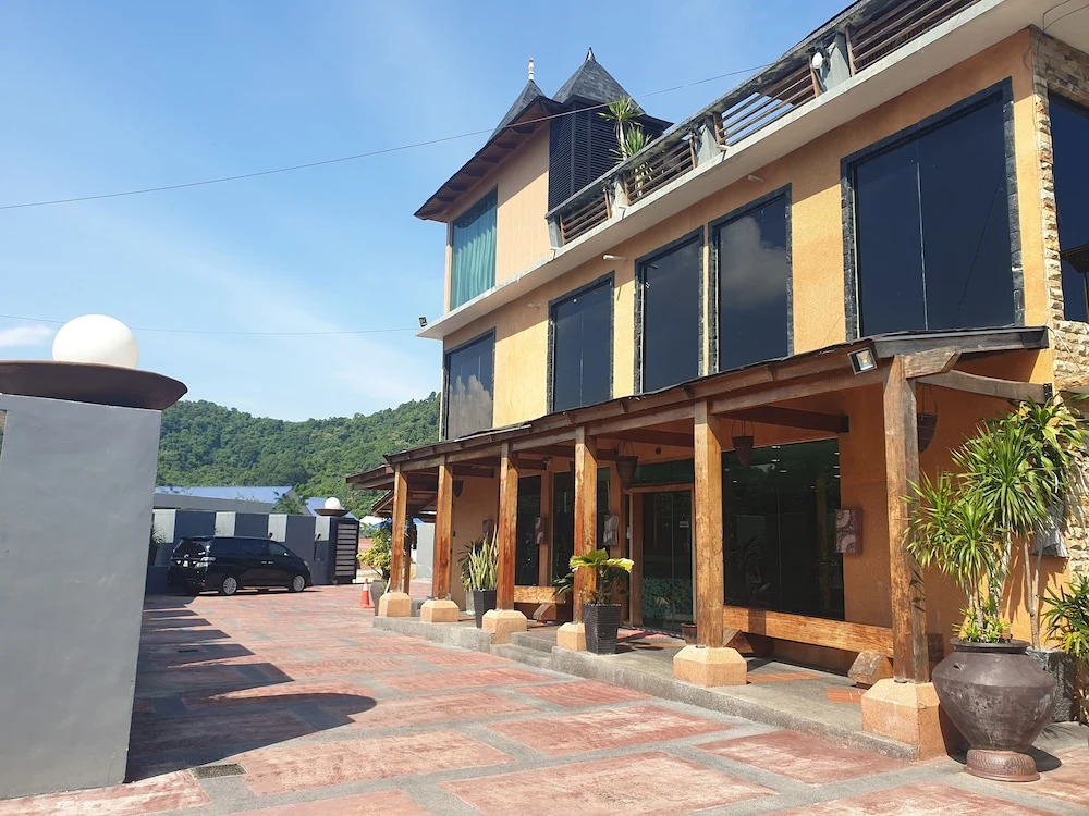 Casa Loma Resort