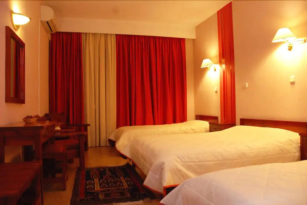 Dryas Hotel