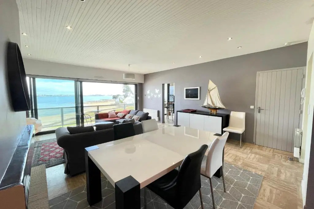 Luxury T3 Standing 2 - Vue Mer Exceptionnelle 180
