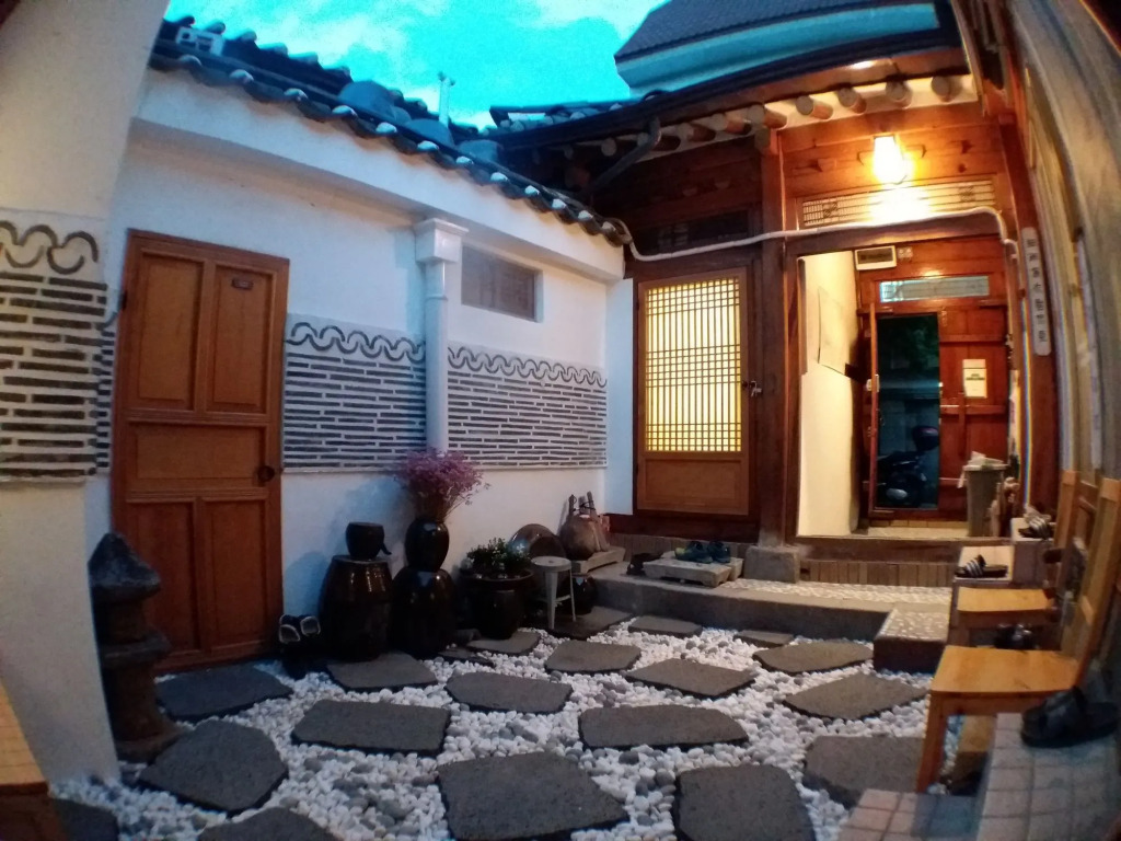 Bukchon Guesthouse