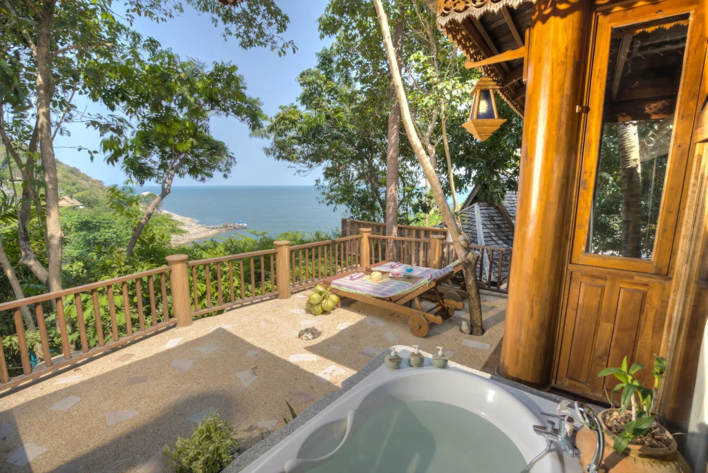Курортный отель Santhiya Koh Phangan Resort & Spa