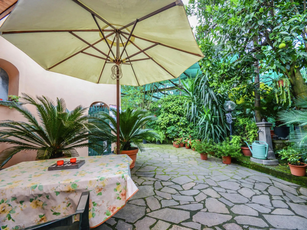 Mansion in Sorrento Near the Beach