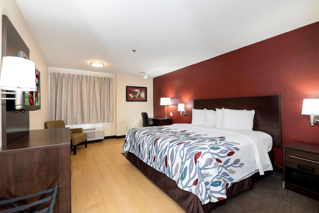 Red Roof Inn PLUS+ Jacksonville   Southpoint
