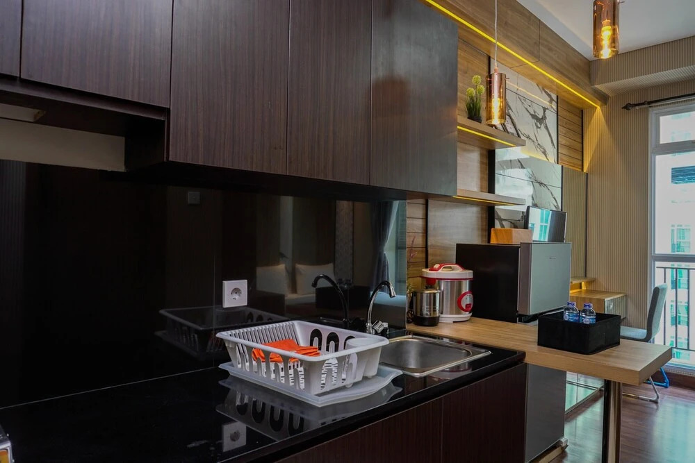 Cozy Studio Apartment at Puri Orchard Near Shopping Mall