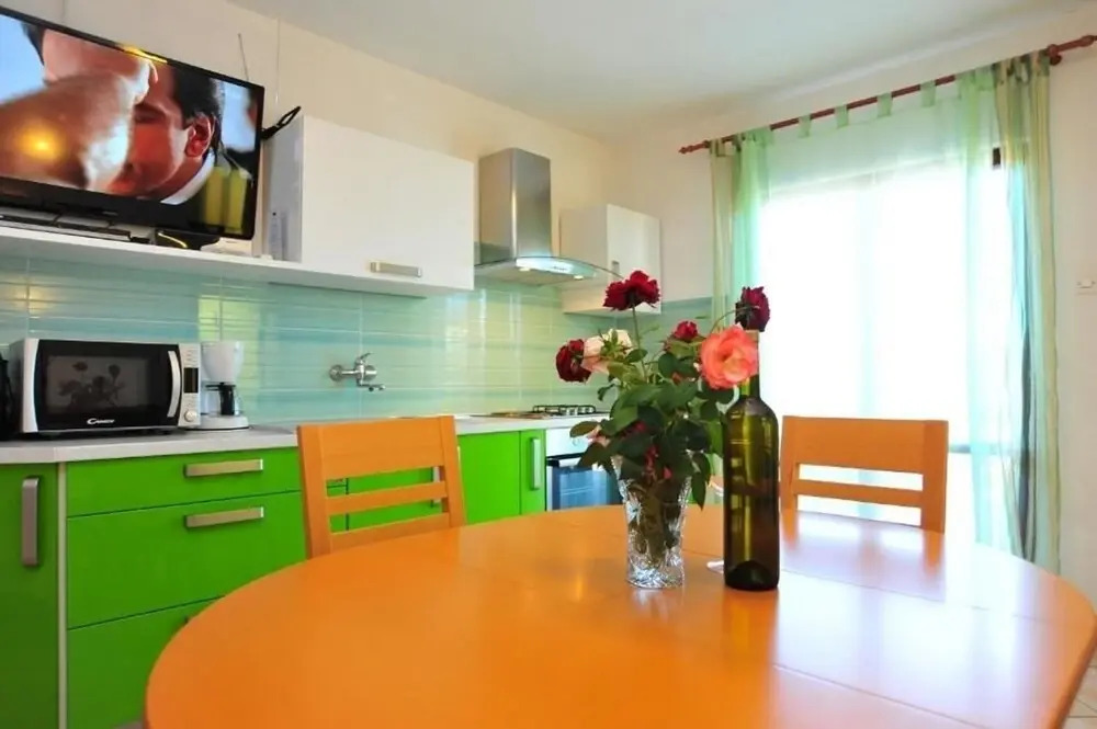Ljilja - 10m From the sea With Parking - A2