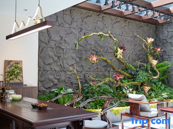 Floral Hotel·Yunxiju Viewing Hotel (Datong Ancient City Store)