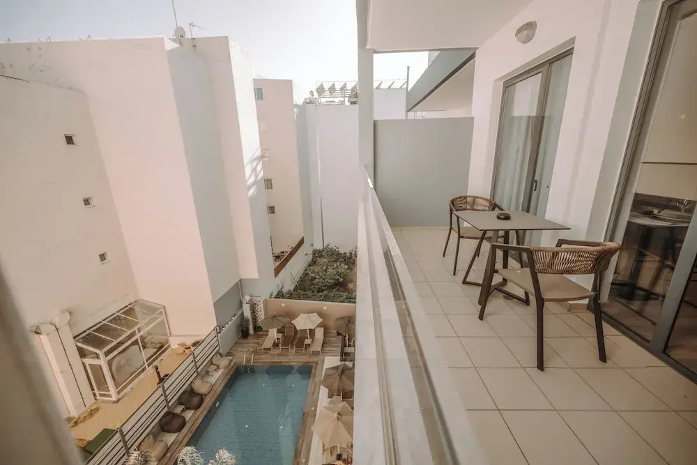 Medusa Apartments