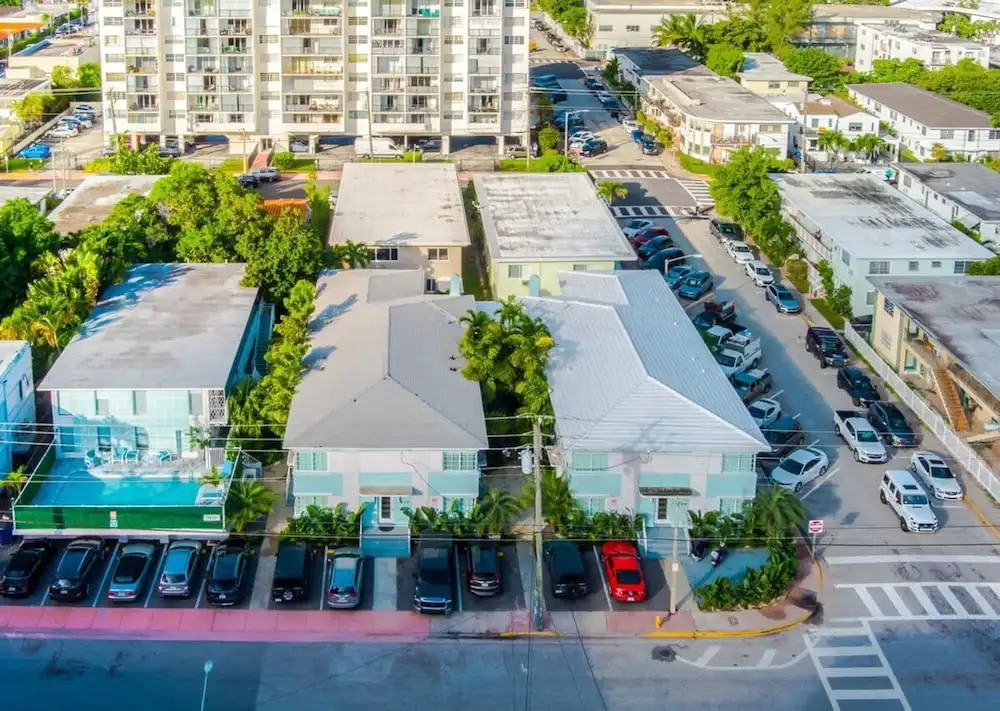 Studio 6min Walking to Miami Beach Pool Kitchen