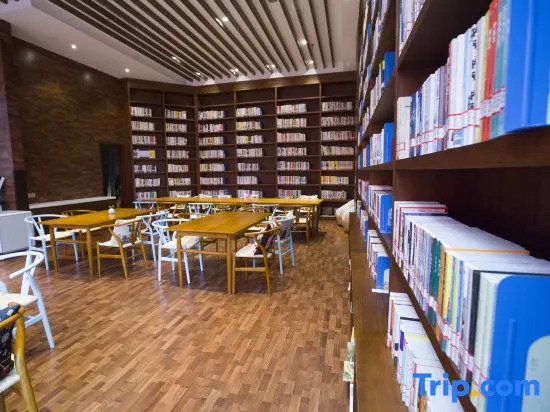Quintessence Century Hotel
