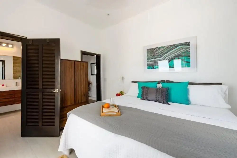 Villa Pelican Bay