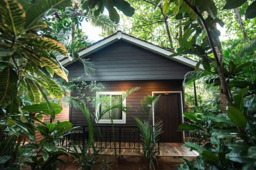 Nasya Beachside Cottages