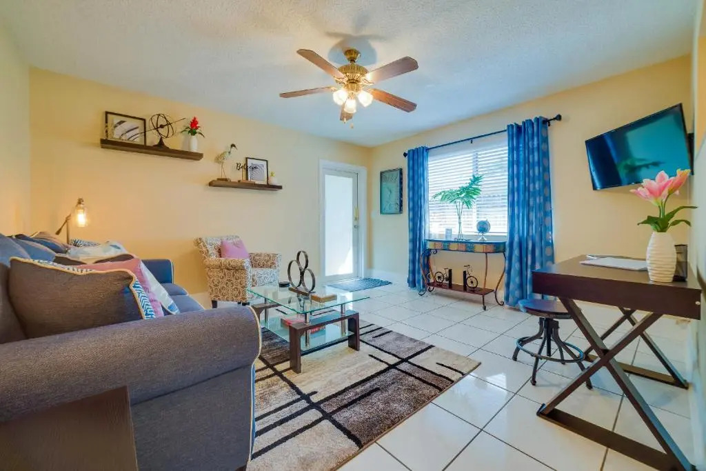 Hainsley Apartments at 1645