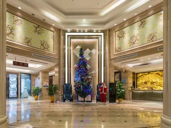 Tianlun Huangchao International Hotel(Chibi North Railway Station)