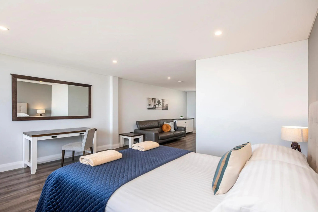 The Allegra - 180 degree ocean and city views