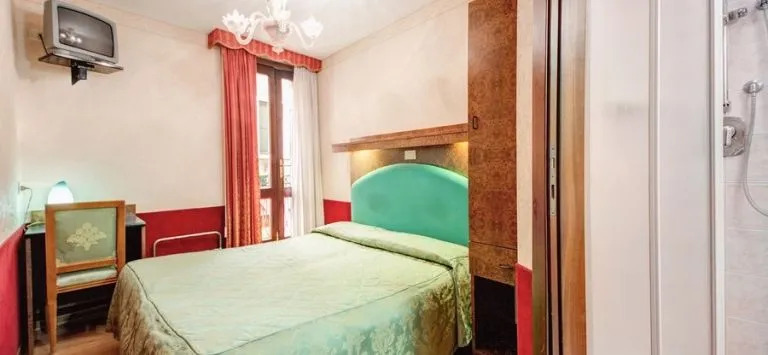 Moderno Hotel