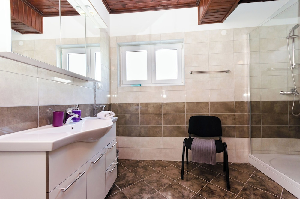 Apartment-rooms Preka