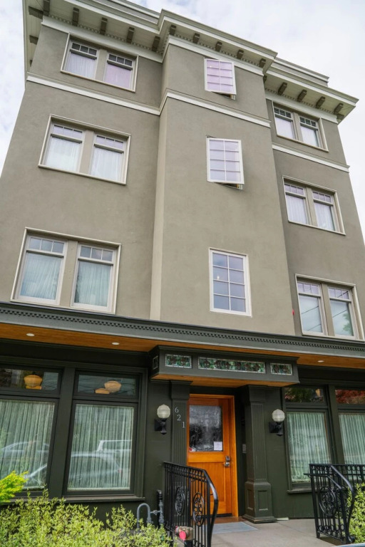 Roy Street Commons