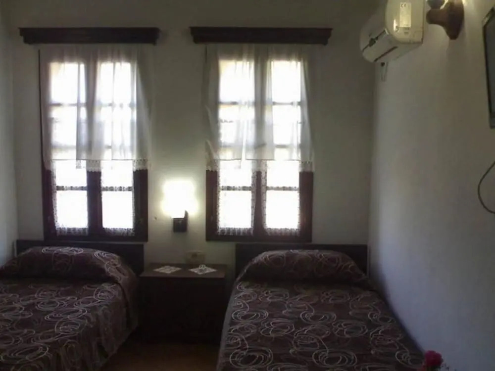 Guva Mangalem Boutique Hotel & Restaurant -Berat Old Town View