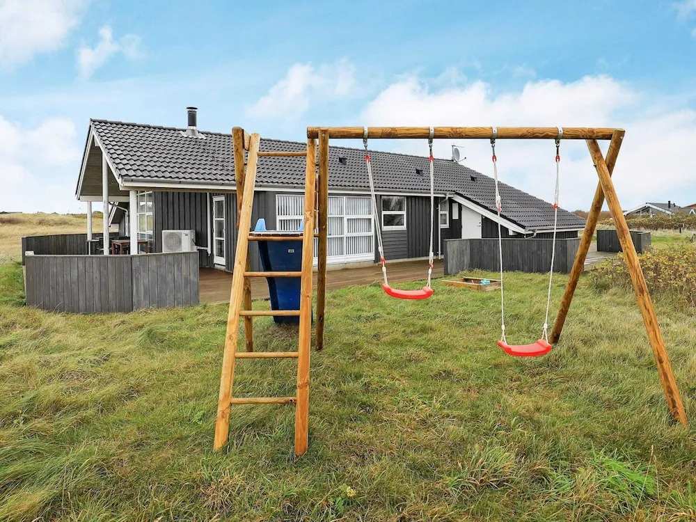 9 person holiday home in Hirtshals-By Traum