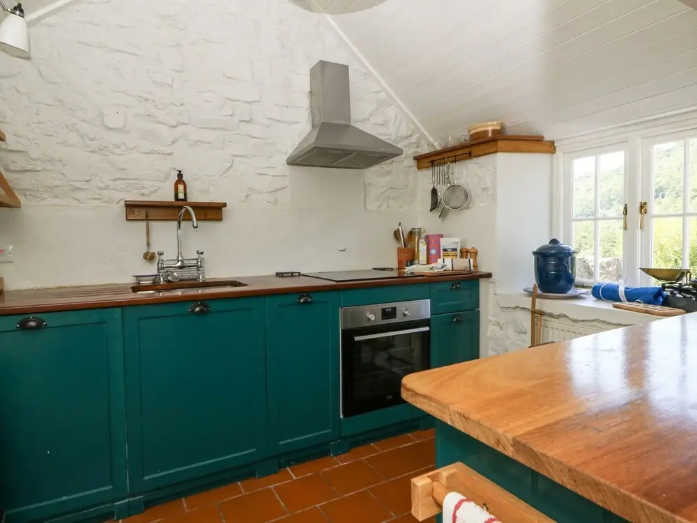 Dolwylan Cottage