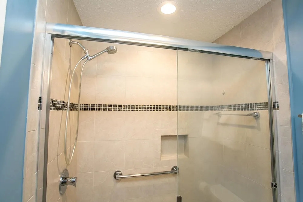 Hibiscus C202 [2/2] Free Activities! & Oceanview Wifi 3 Pools