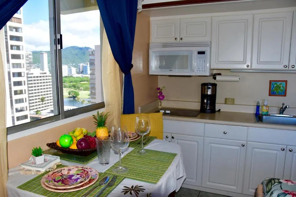 Jennys Pineapple Cottage
