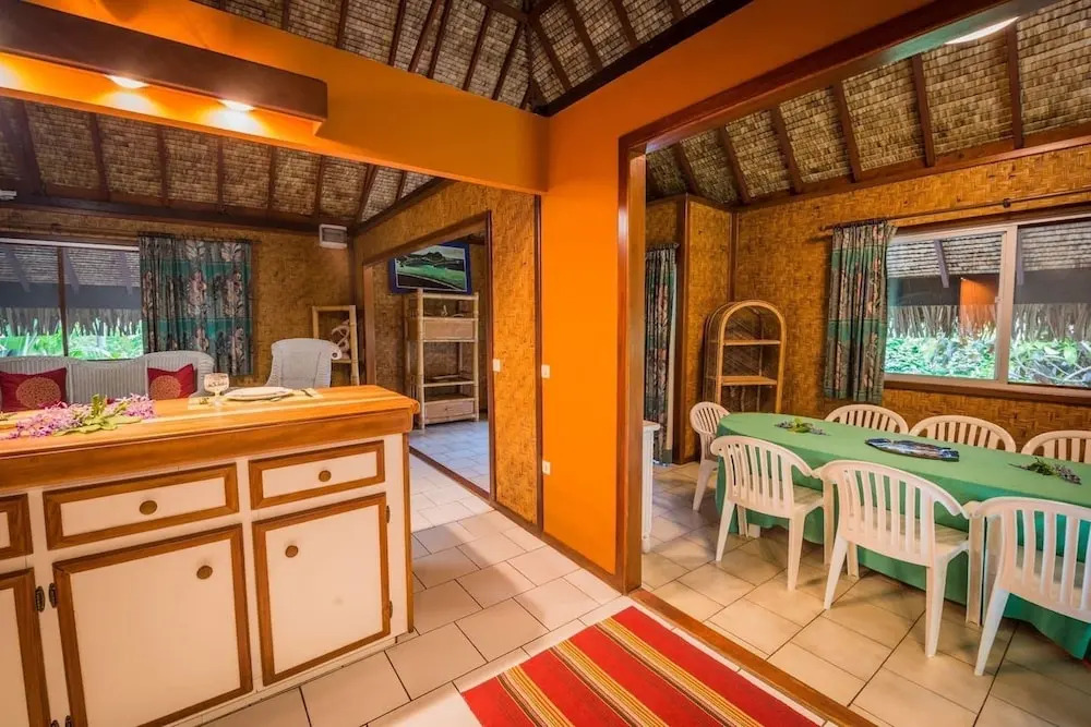 BORA BORA HOLIDAYS LODGE