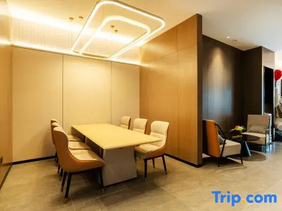 Homeinn plus Hotel - Shanghai Bund Waibaidu Bridge
