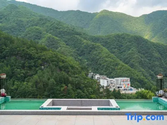 Mu Yun Wan Hostel, Shennongjia (Huong Khe Yuen Scenic Spot Shop)