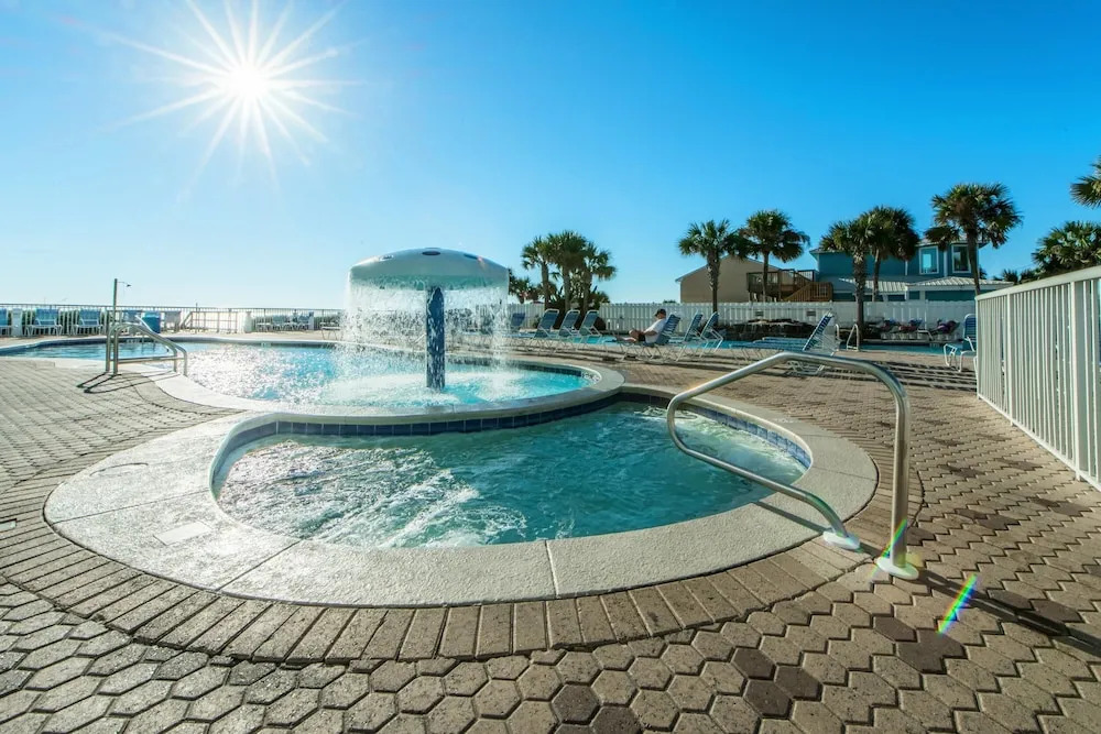 Majestic Beach Towers 1-1615